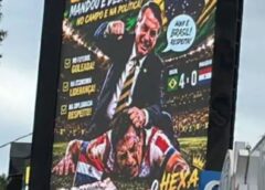 Paraguai remove 57 painéis com montagem de Bolsonaro agredindo jogador